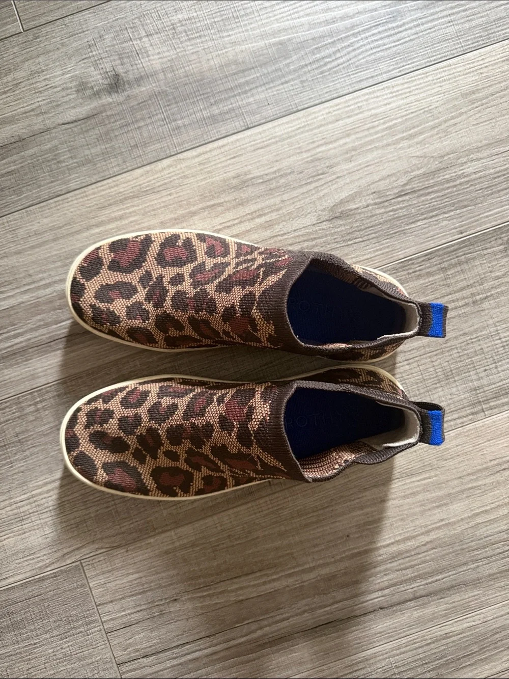 Rothys stylish leopard